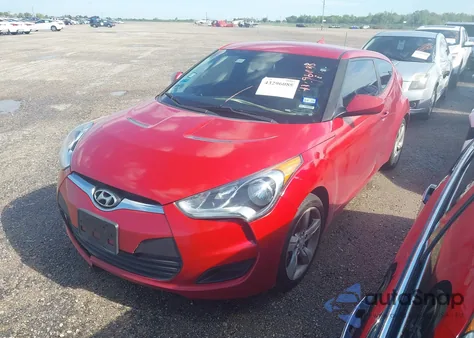 2013 Hyundai Veloster Base W/Black from USA, damaged, VIN KMHTC6AD6DU167563